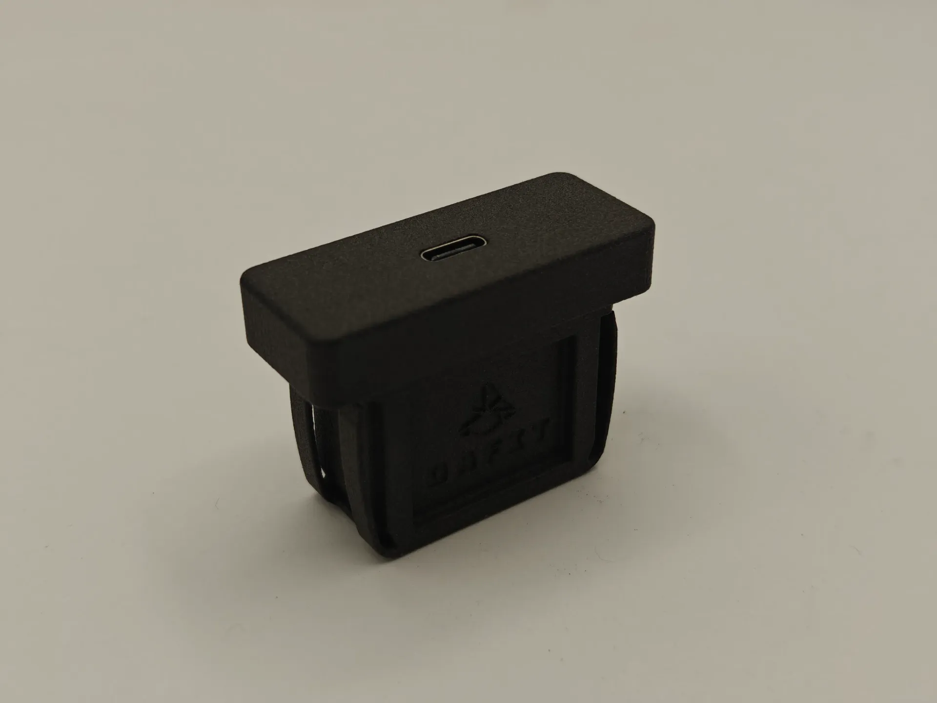 Chargeur USB type C - Montage bouton lève vitre (PH1)